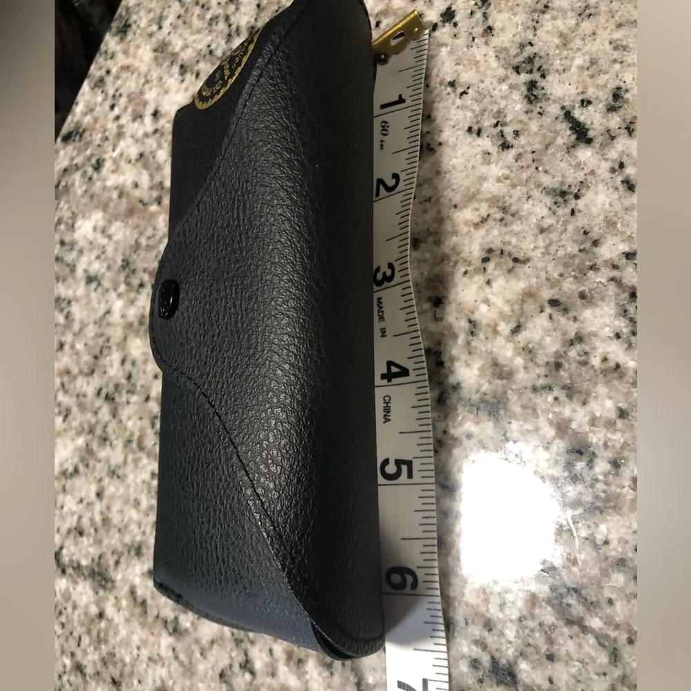 Ray Ban Aviator Sunglass  Protective Case And Cleaning Cloth Black EUC
